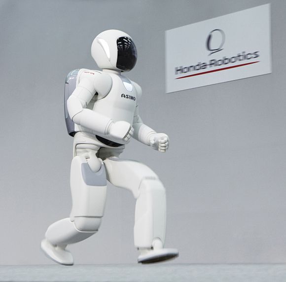 new asimo honda robotics humanoid robot running-1320761467059.jpg