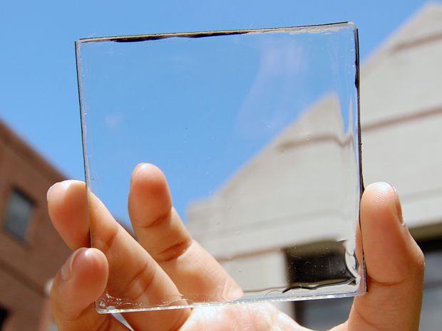 Placa solar transparent