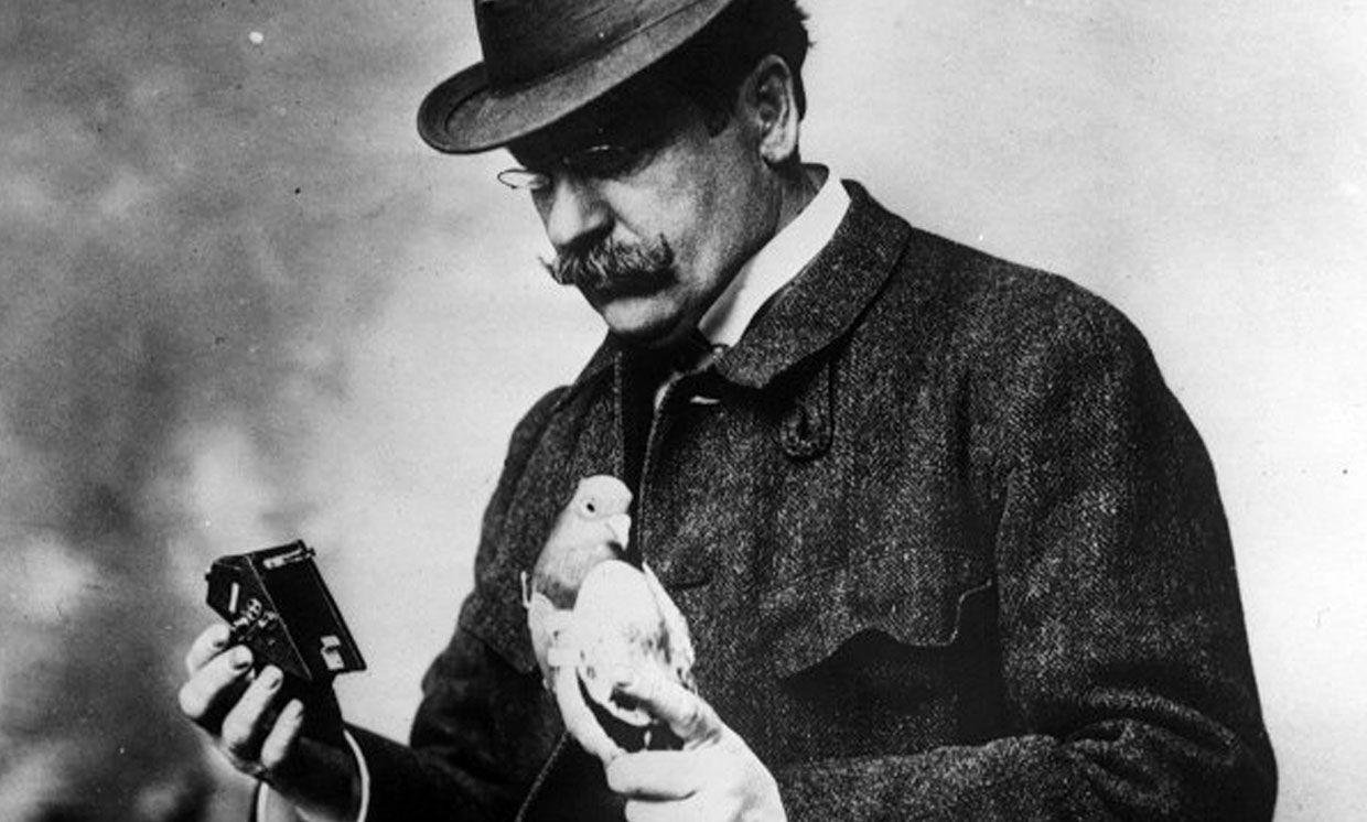 In the early 1900s, Julius Neubronner used pigeons and cameras to take aerial photos, which he sold as postcards.