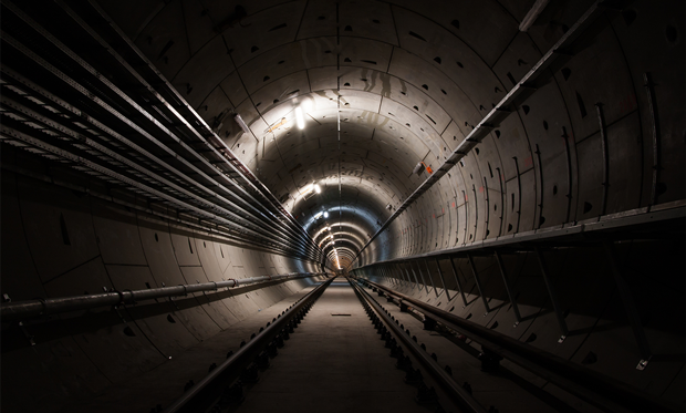 Imatge d'un túnel de cable subterrani