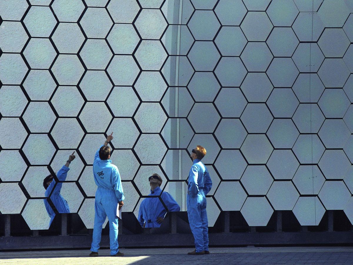 159 honeycomb-like mirrors at the German Aerospace Center’s solar furnace