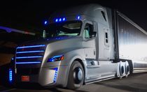 Freightliner Unveils First Autonomous Semi-Truck Licensed to Drive Itself on Highways