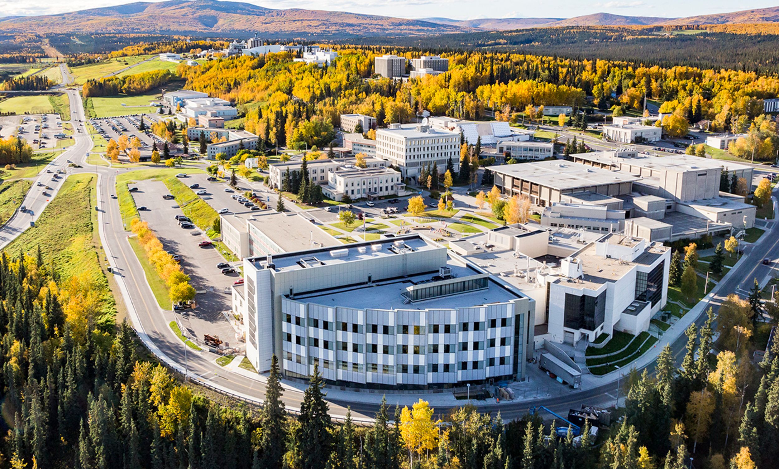 Aerial view of the University of Alaska Fairbanks showing the $150M engineering building which just opened a few years ago.