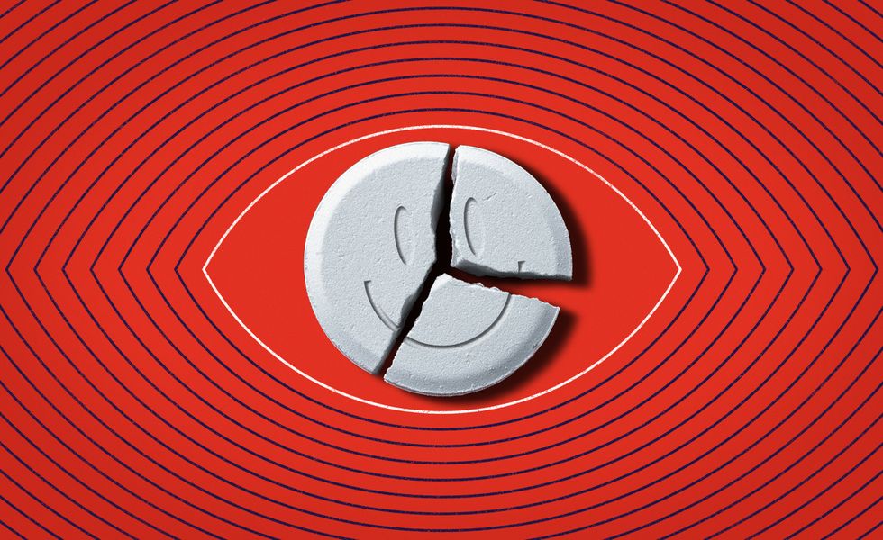 An illustration of a broken pill and lines around the pill.  