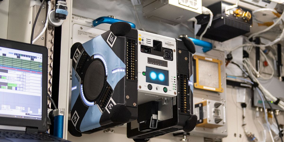 Watch Astrobee's First Autonomous Flight on the International Space Station