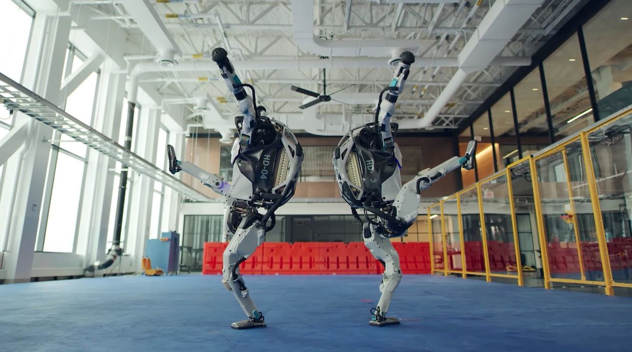 Atlas robots dancing