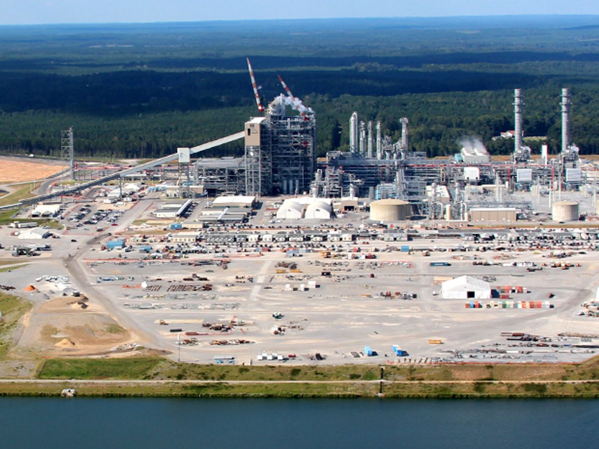 Clean coal technology suffered a setback when efforts to start up the gasification portion of an IGCC plant in Mississippi were halted.
