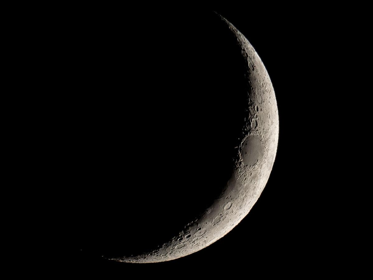 crescent moon 