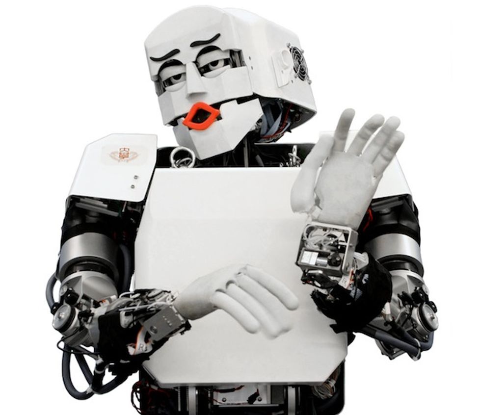 Humanoid Robot KOBIAN Learning to Be a Comedian - IEEE Spectrum
