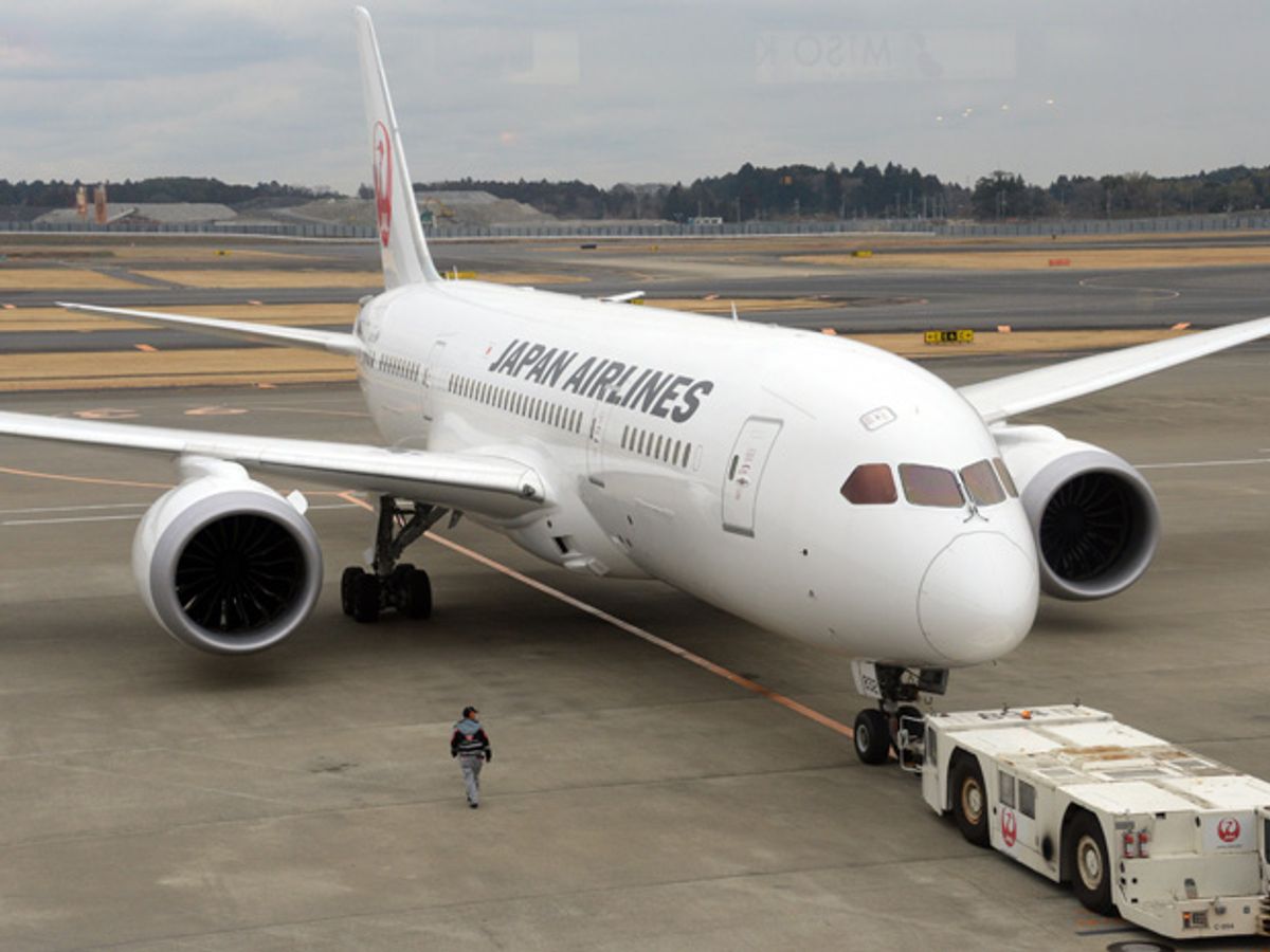 Batteries Aboard Boeing Dreamliner Go Blooey Again
