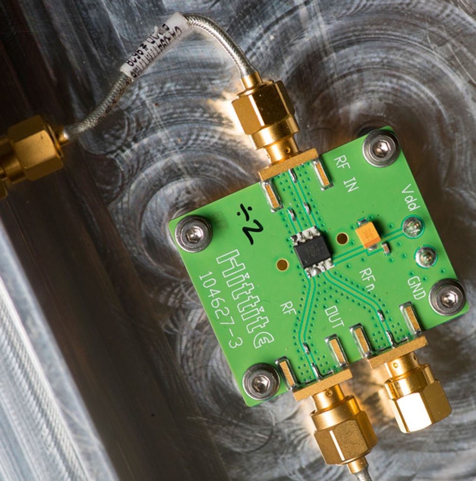 Image of a synthesizer module of the cryoclock system.