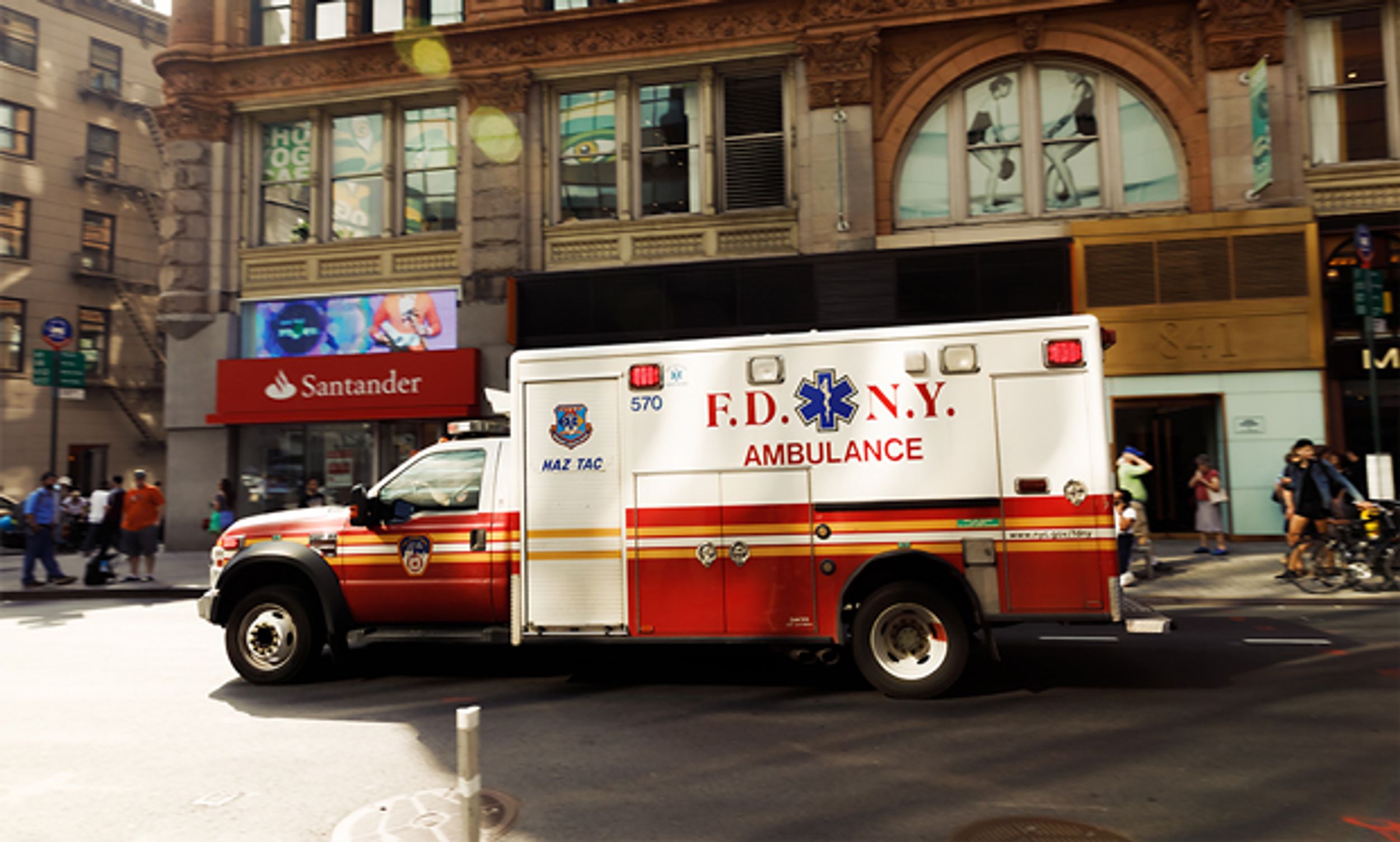 Image of an FDNY ambulance