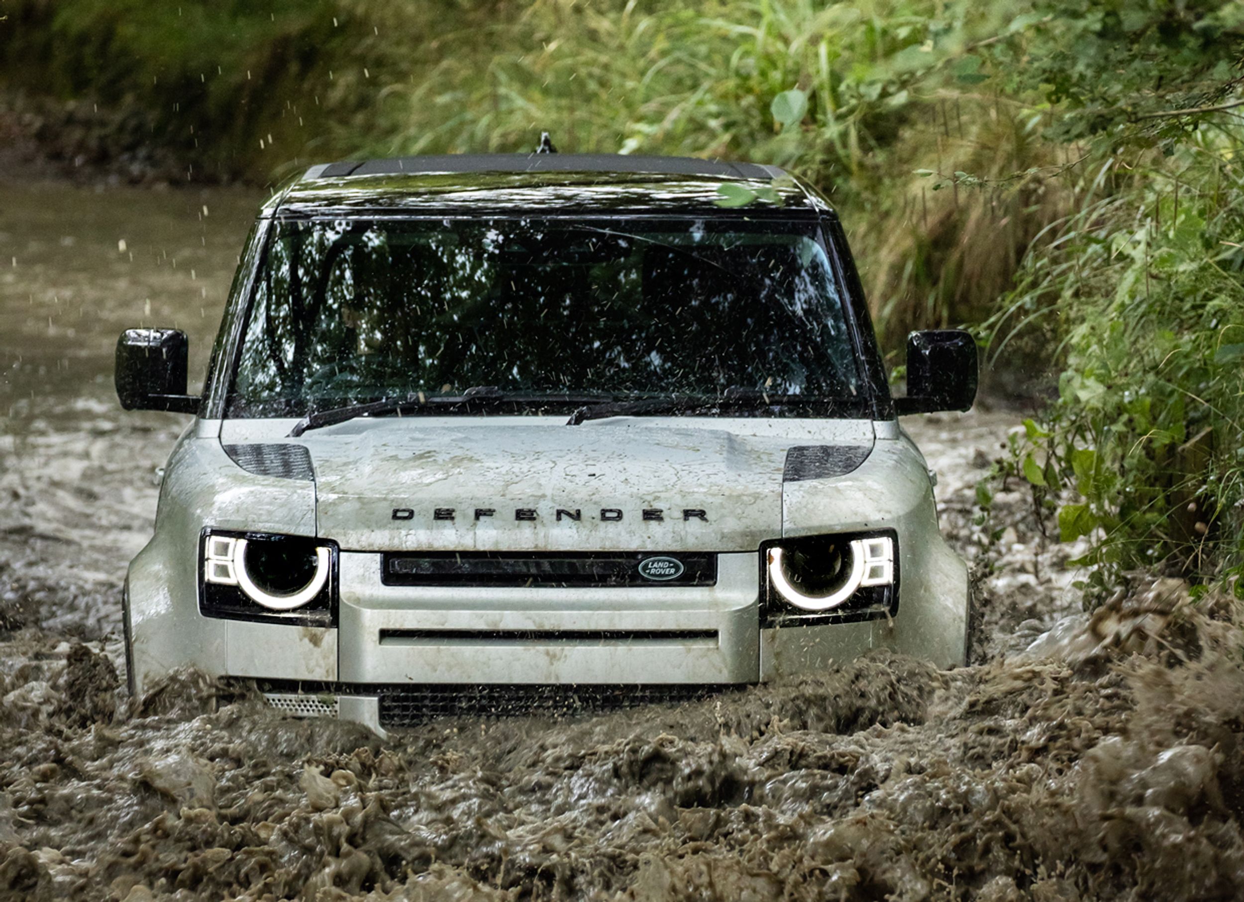 Image of the 2021 Land Rover Defender.