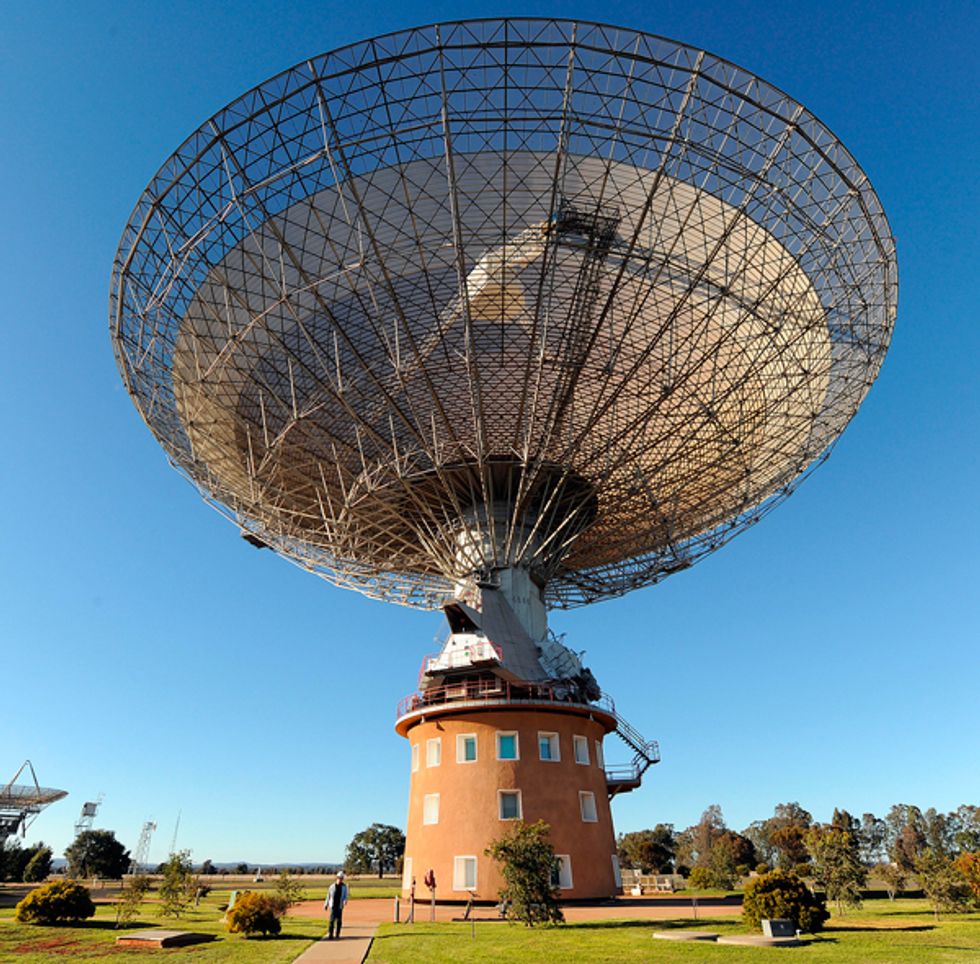 Image of the Parkes radio telescope in New South Wales, Australia.
