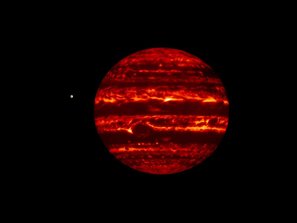 image of the planet Jupiter taken in infrared light \u2014 revealing circulation patterns of surprisingly warm gases in Jupiter\u2019s atmosphere
