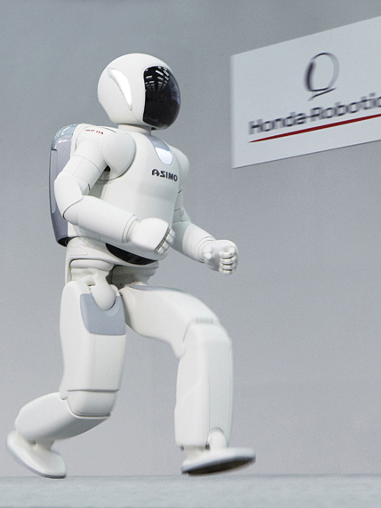 Робот ASIMO. Робот андроид АСИМО. Робот сидит. Брелок Honda ASIMO. Generation robot