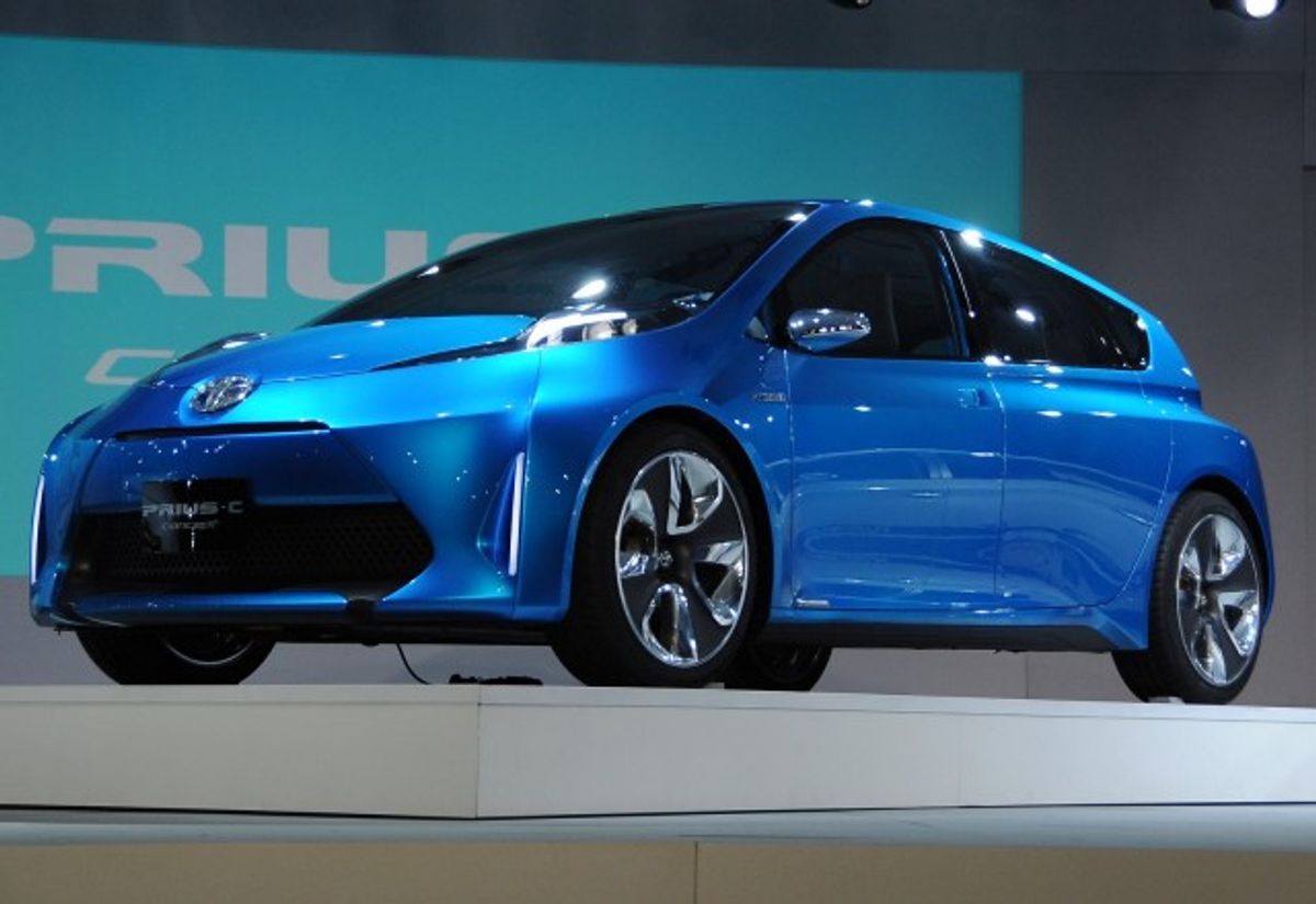 Toyota To Put Hype in Hybrid