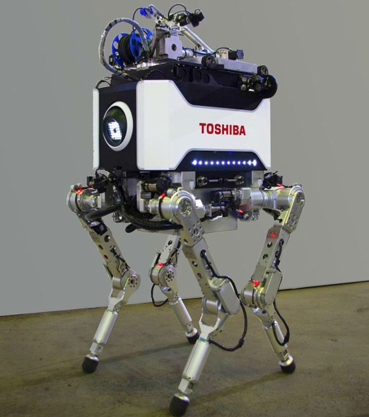 Toshiba Unveils Robot for Disaster Response