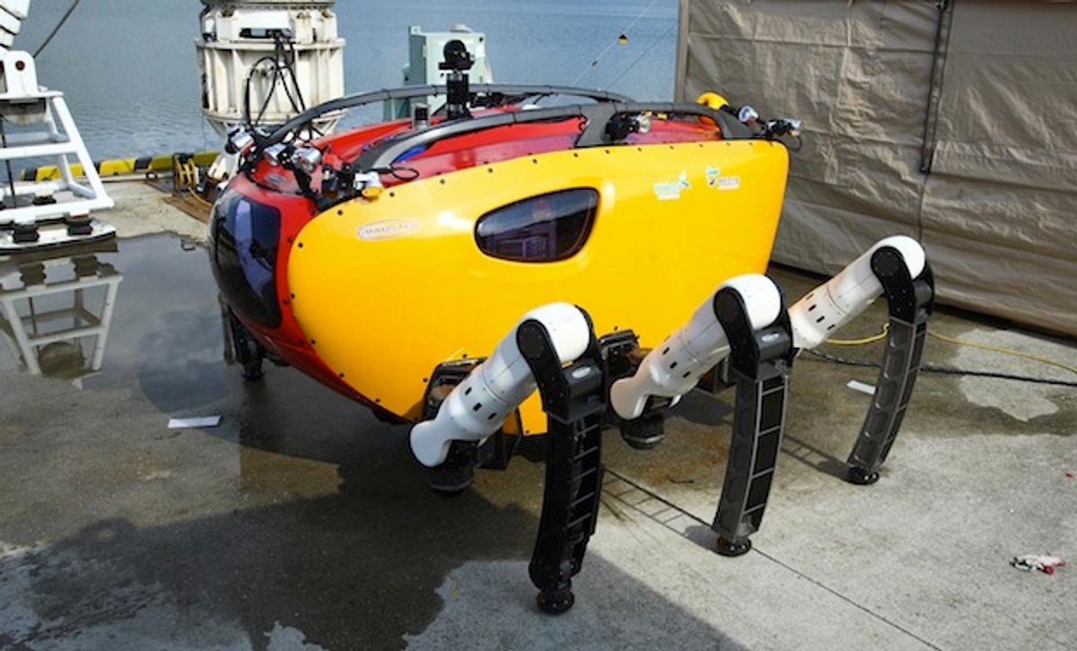 Huge Six-Legged Robot Crabster Goes Swimming