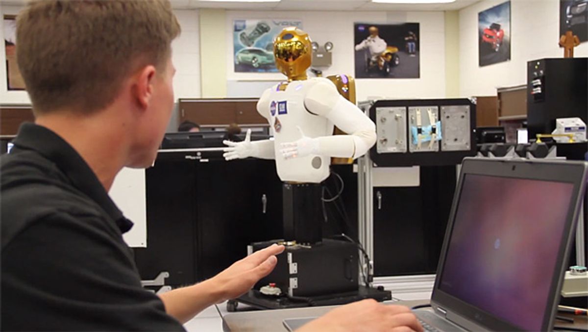 Video Friday: Baxter Gets a Turbo Mode, Nao Steps on Things, and Robonaut Doesn't Like You