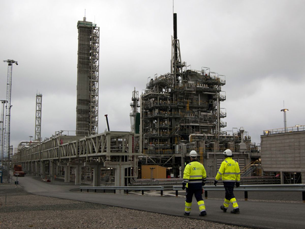 Inside the World’s Largest Carbon-Capture Test Facility