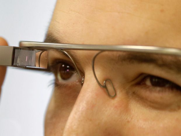 Google Glass Gets Wink Control for Taking Pictures