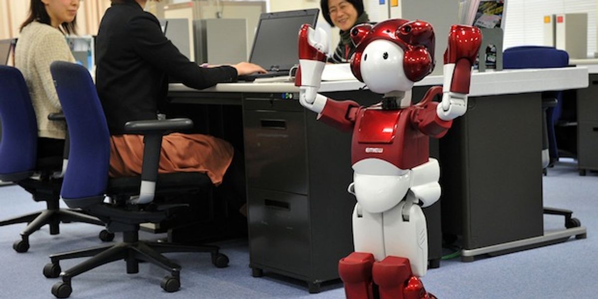 Hitachi's EMIEW Robot Learns to Navigate Around the Office