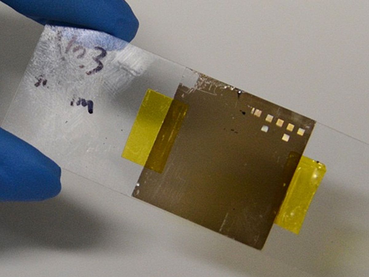 Graphene Oxide Could Lead to Easy-to-Make Integrated Photonics