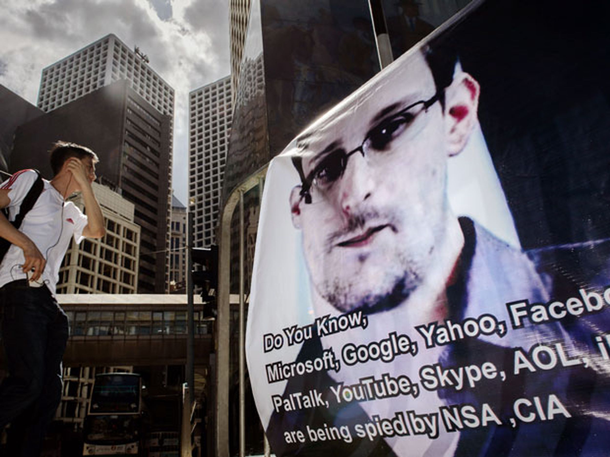 Post-Snowden, Silicon Valley Execs Give U.S. Cyberpolicy a D-minus