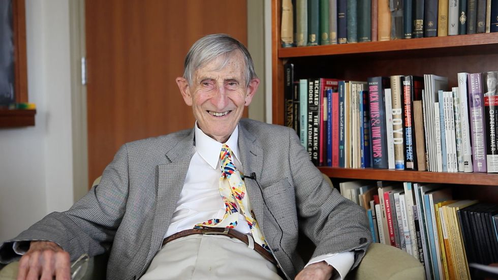 Famed Physicist Freeman Dyson Predicts the Future