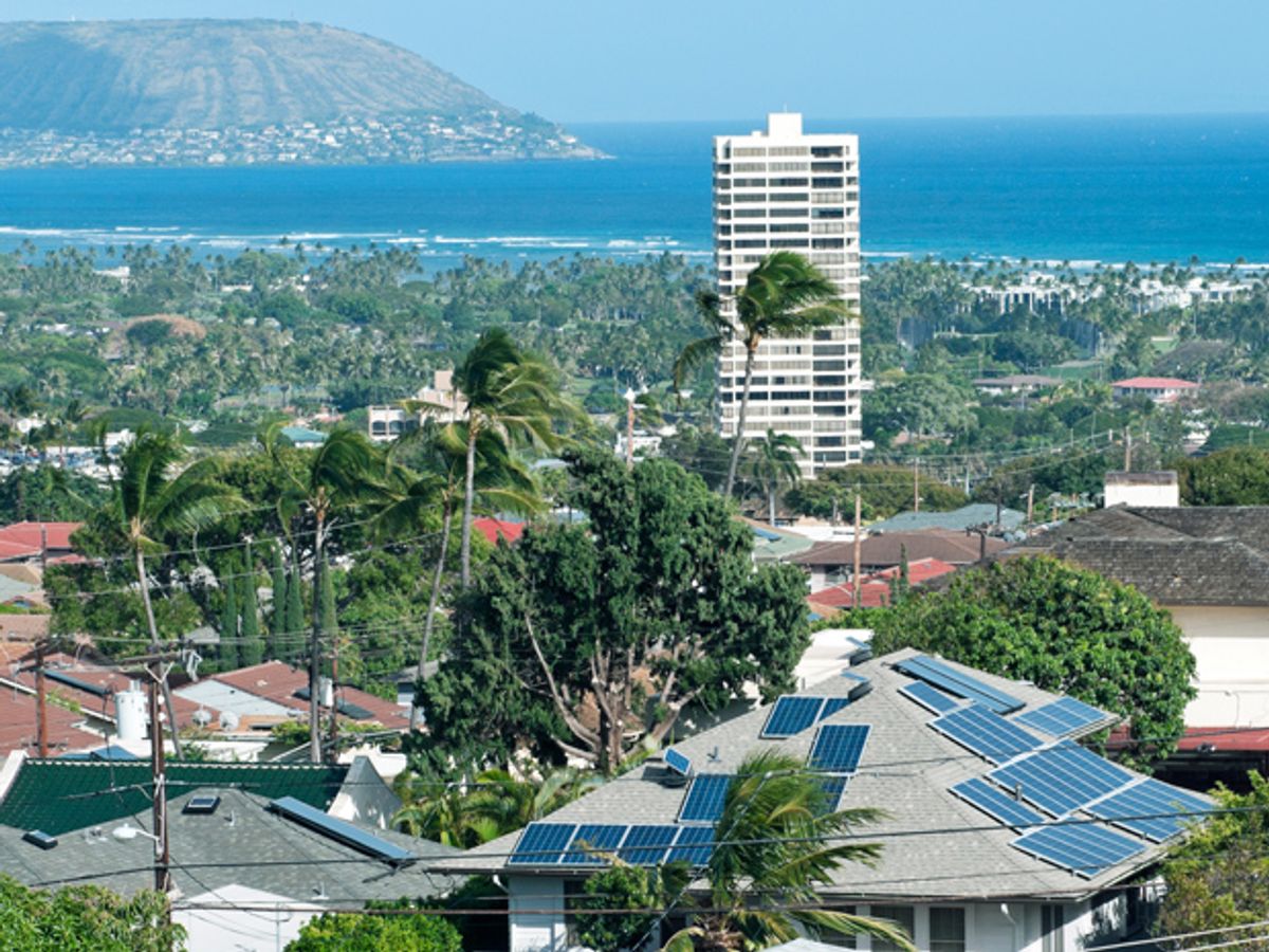800,000 Microinverters Remotely Retrofitted on Oahu—in One Day