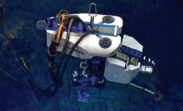 This Robot Submarine Inspects the Worst Pools Ever