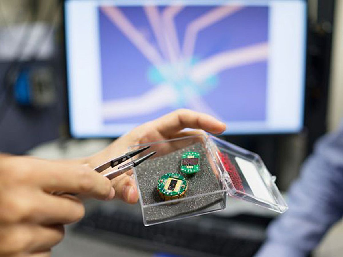 Graphene-based Magnetoresistance Sensor 200 Times as Sensitive as Silicon