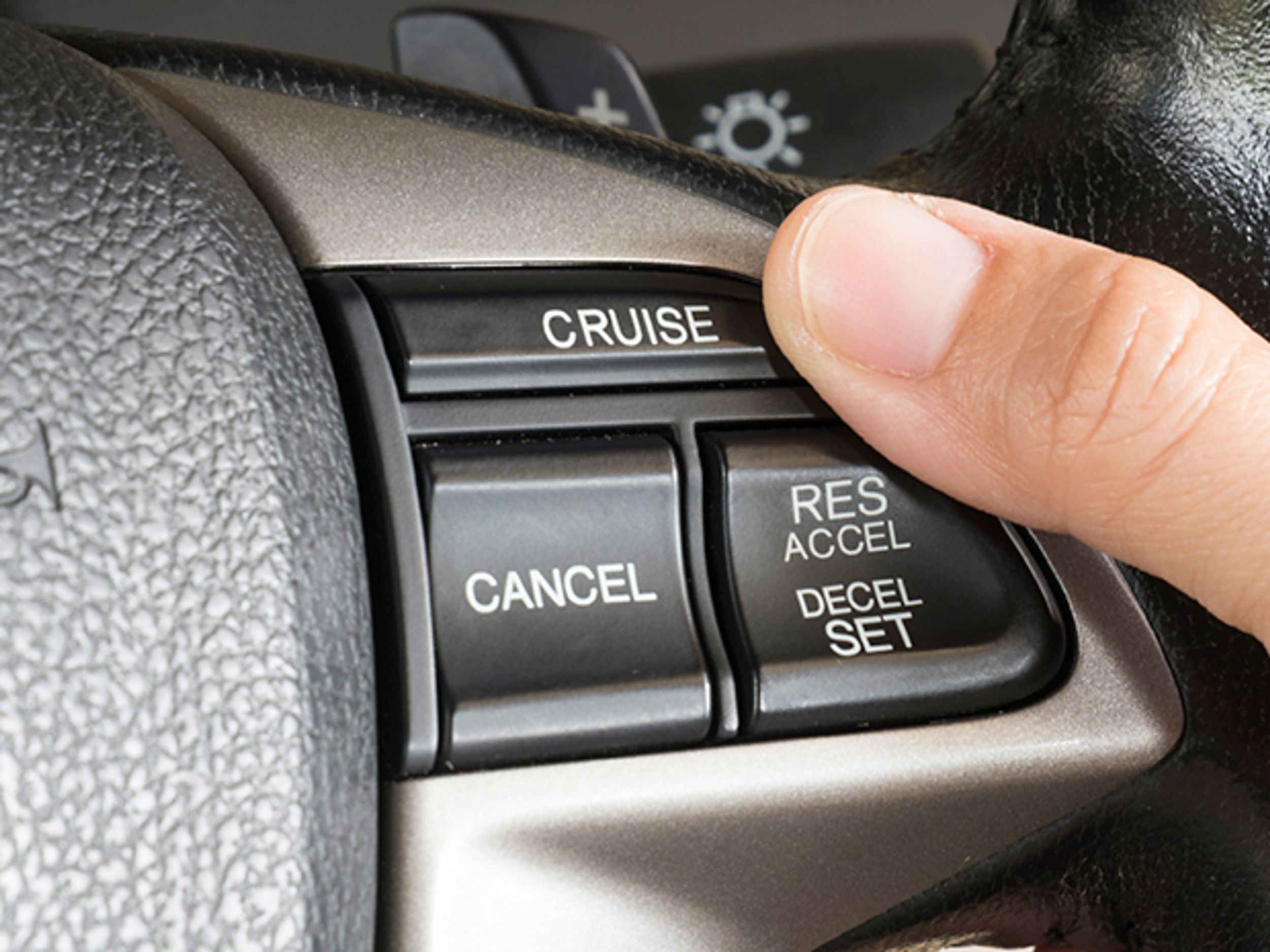 Smarter Cruise Control Can Boost Hybrid Fuel Economy and Safety