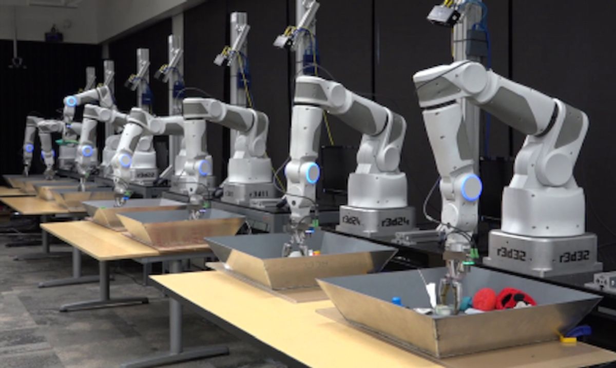 How Google Wants to Solve Robotic Grasping by Letting Robots Learn for Themselves