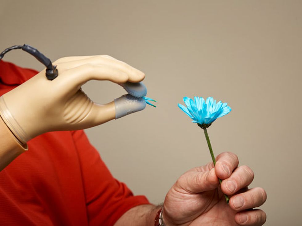 Prosthetic Hand Restores Amputee's Sense of Touch