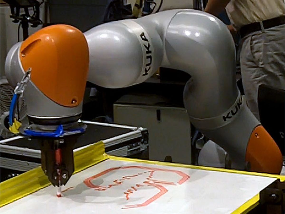 Inside an Experimental Robotics Class: A Robot Sketch Artist, a Robot That Plays Dominos, and More