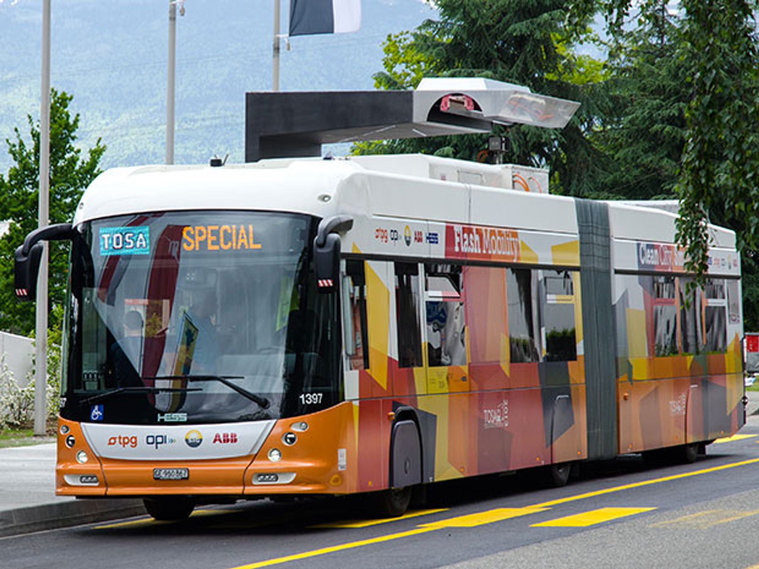 Swiss E-Buses Charge As Fast As Lightning