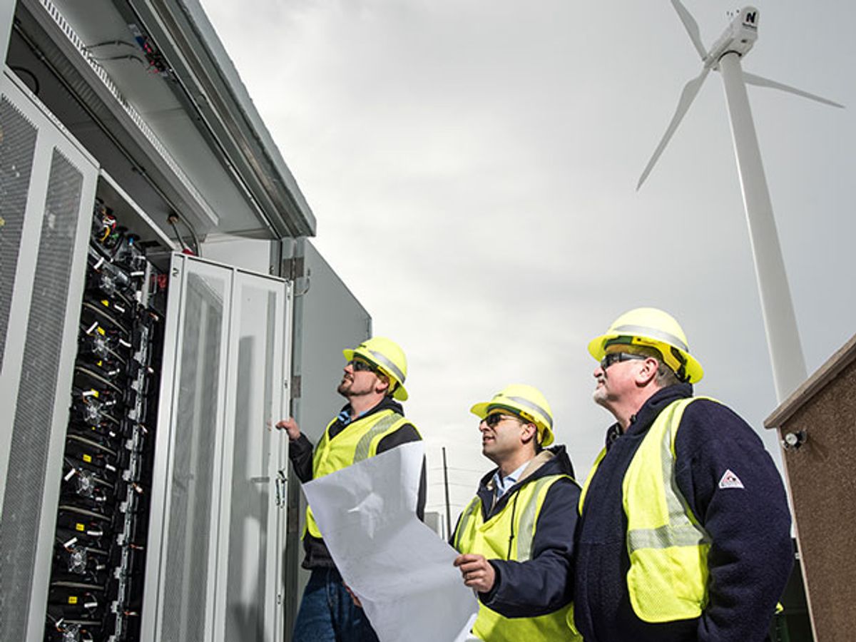 First Utility-Scale Microgrid in U.S. Enters Service