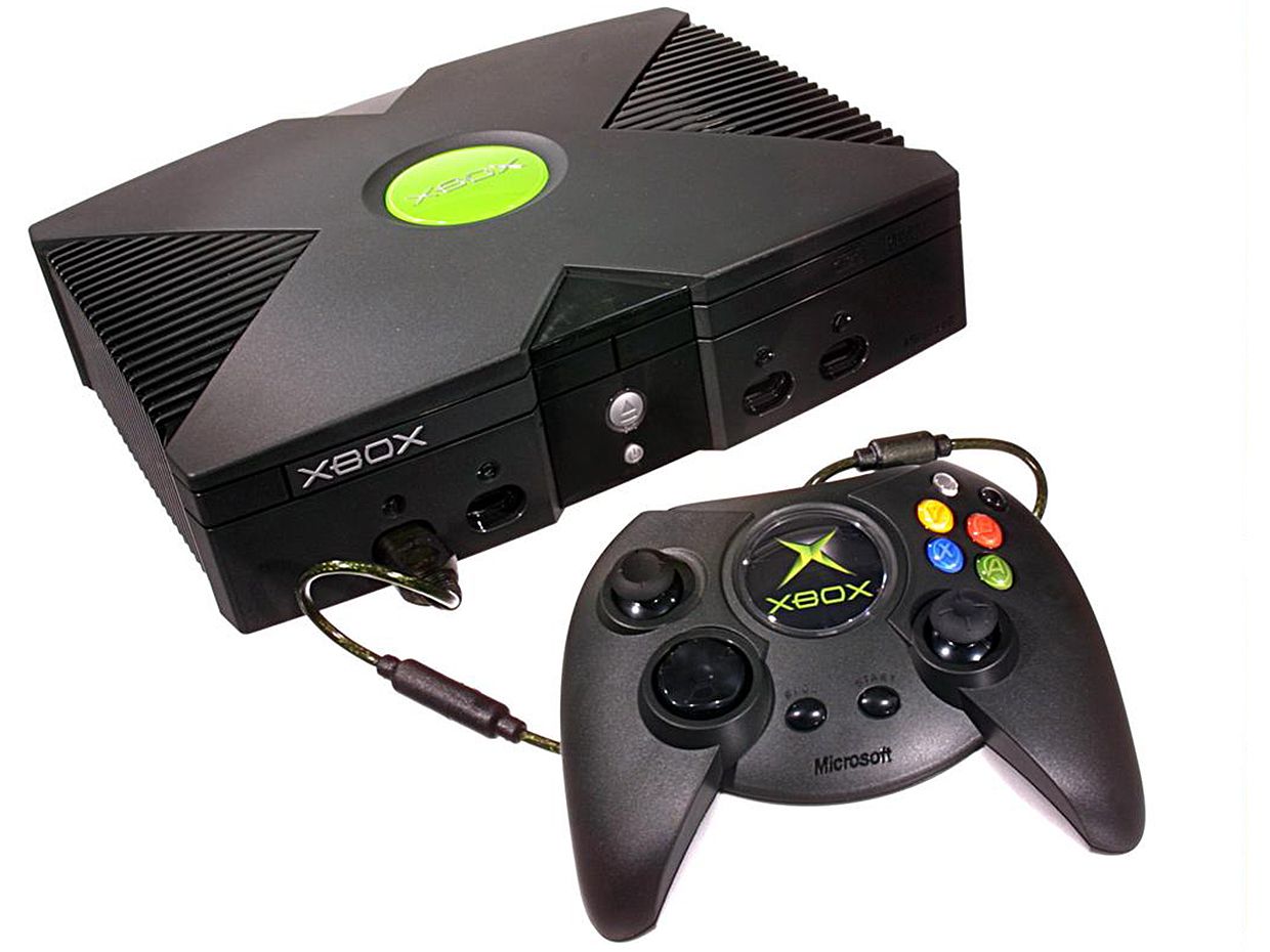 Defender xbox. Xbox 2001. Microsoft Xbox 2001. Xbox Original Console. Xbox Original с проектором.