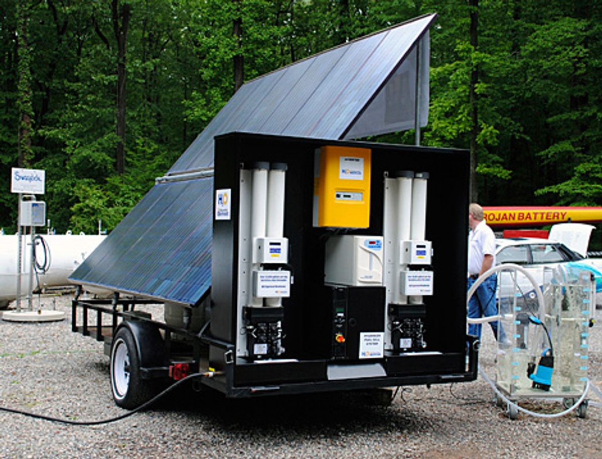 Portable Solar Power Plant Purifies Water, Makes Hydrogen