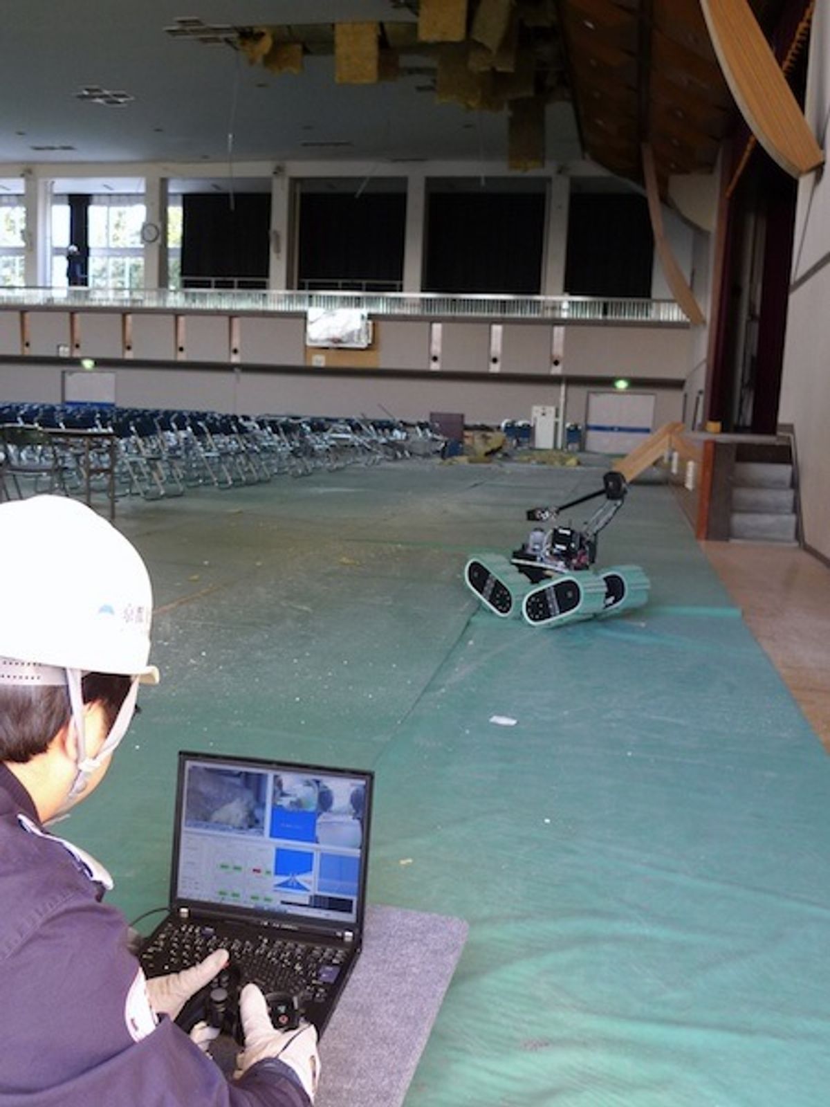 Japanese Robot Surveys Damaged Gymnasium Too Dangerous for Rescue Workers