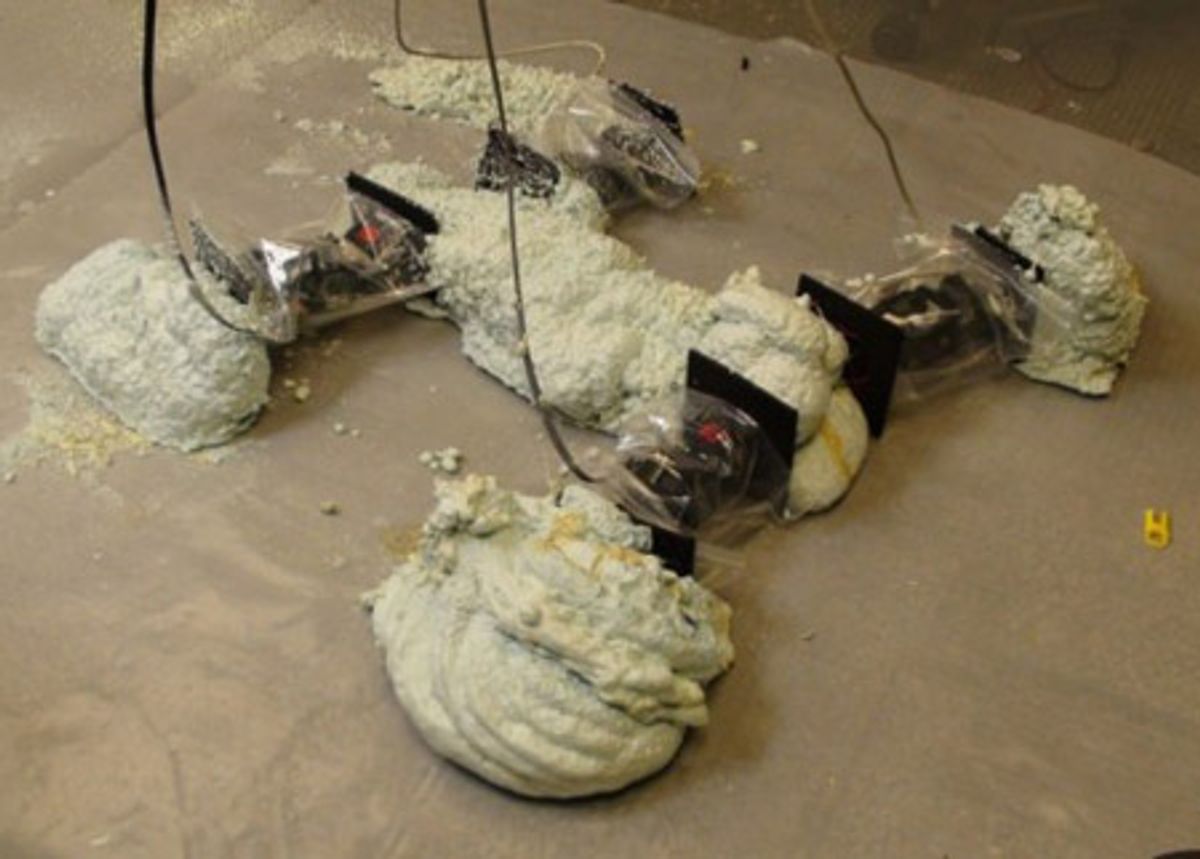 Watch a Robot Build Other Robots out of Spray Foam
