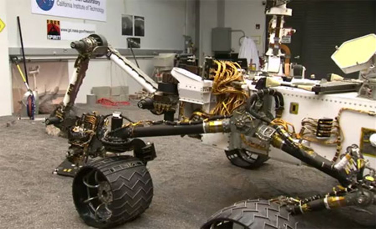 Curiosity Rover Gets Practice Time Before Mars Landing
