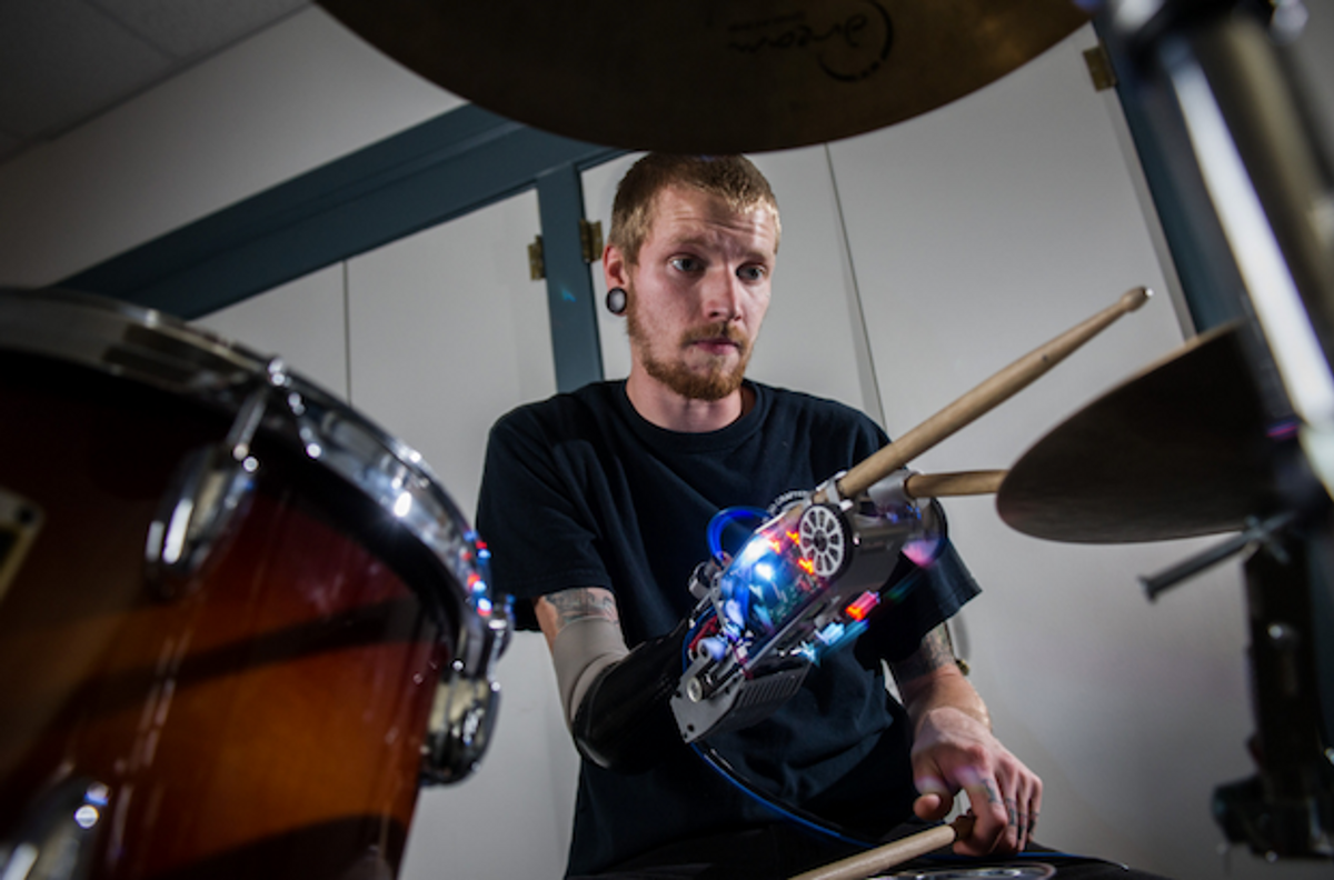 Cyborg Drumming Arm Makes Amputee Into Superhuman Musician