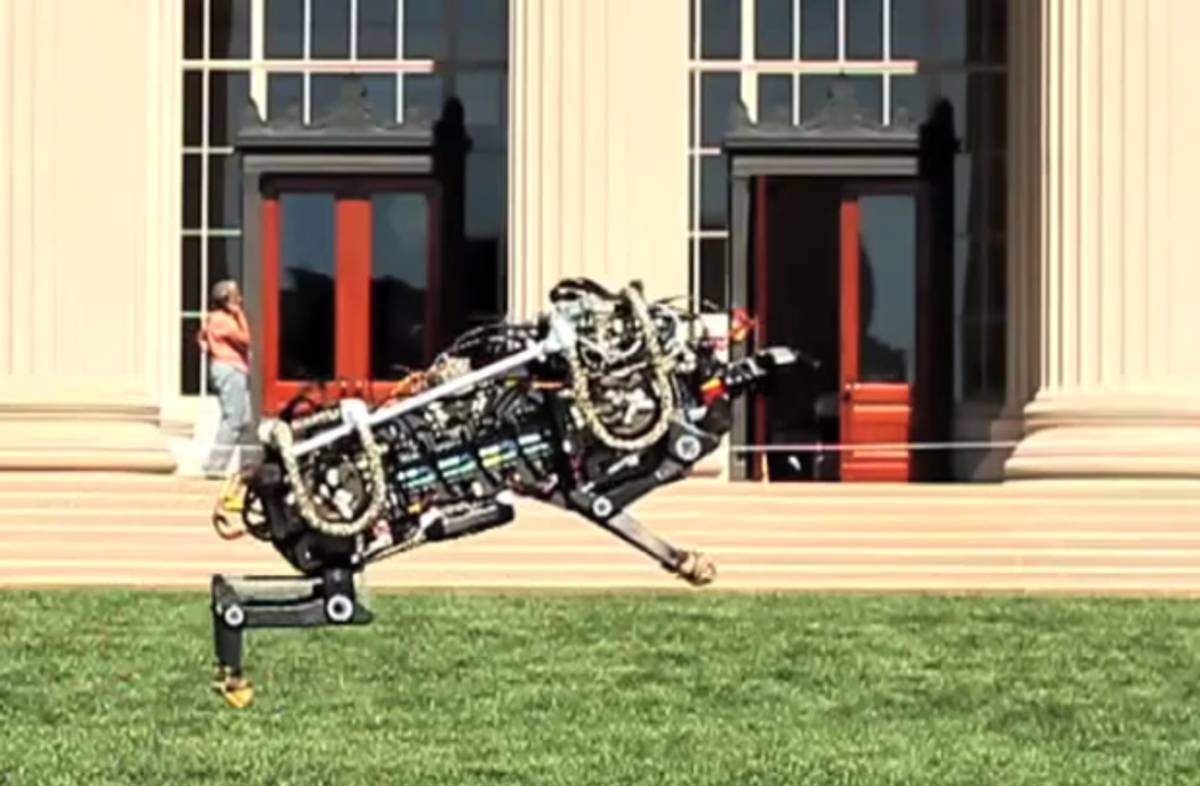 MIT Cheetah Robot Bounds Off Tether, Outdoors