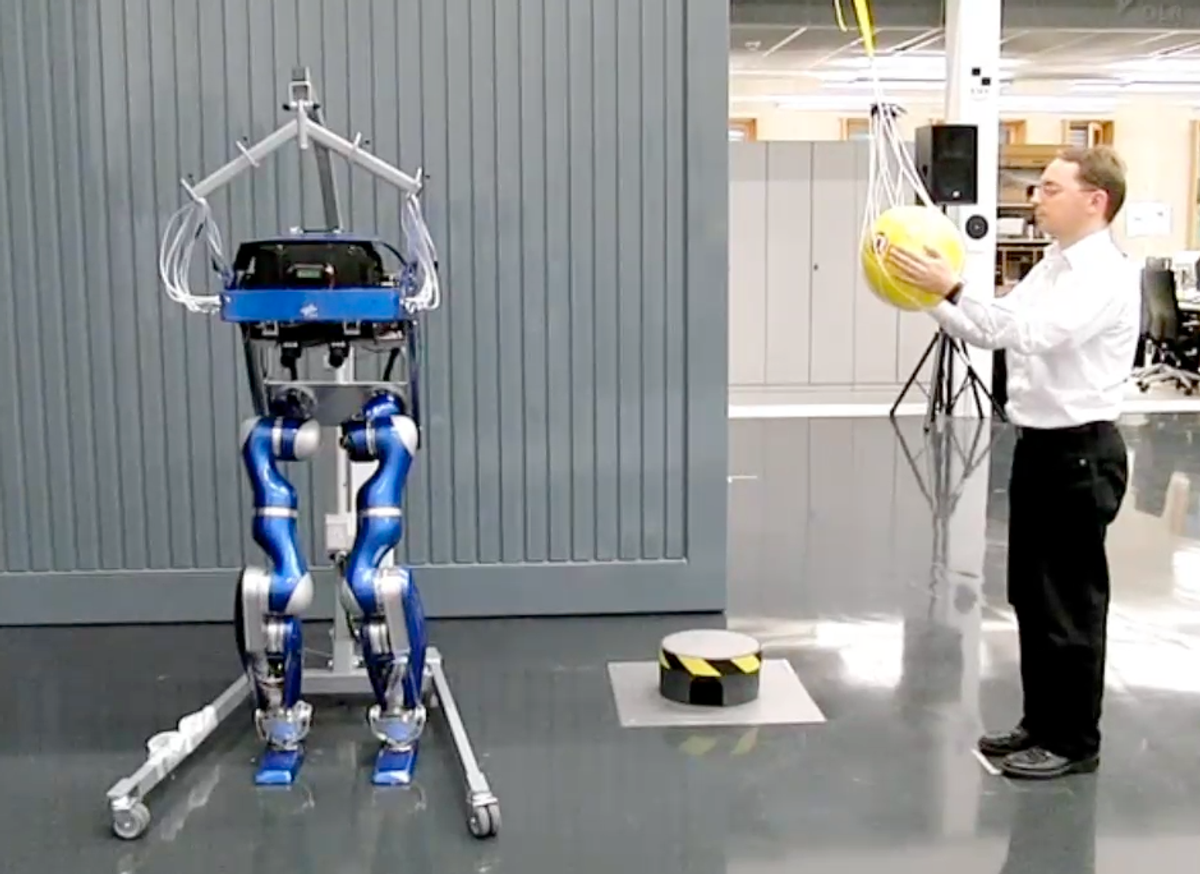 A New Way for Robots to Balance on Two Feet