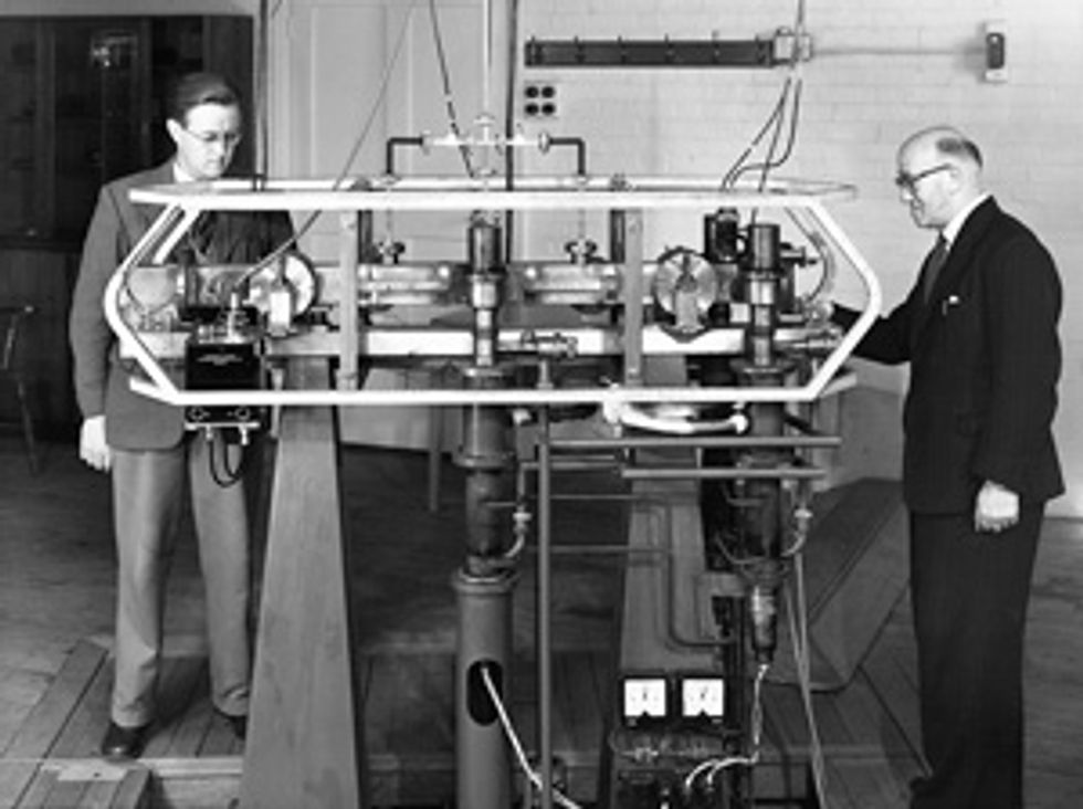 img of the first cessium atomic clock