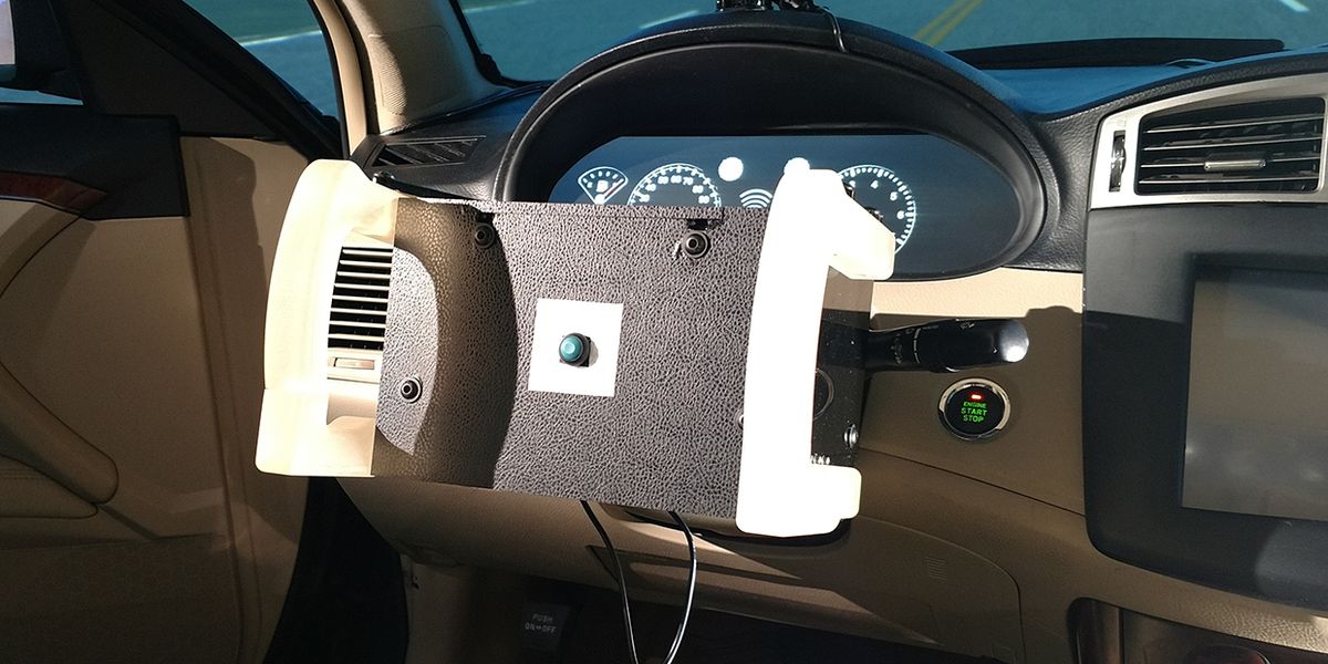 Transforming Robotic Steering Wheel Is a Reminder That Your Car Needs You -  IEEE Spectrum