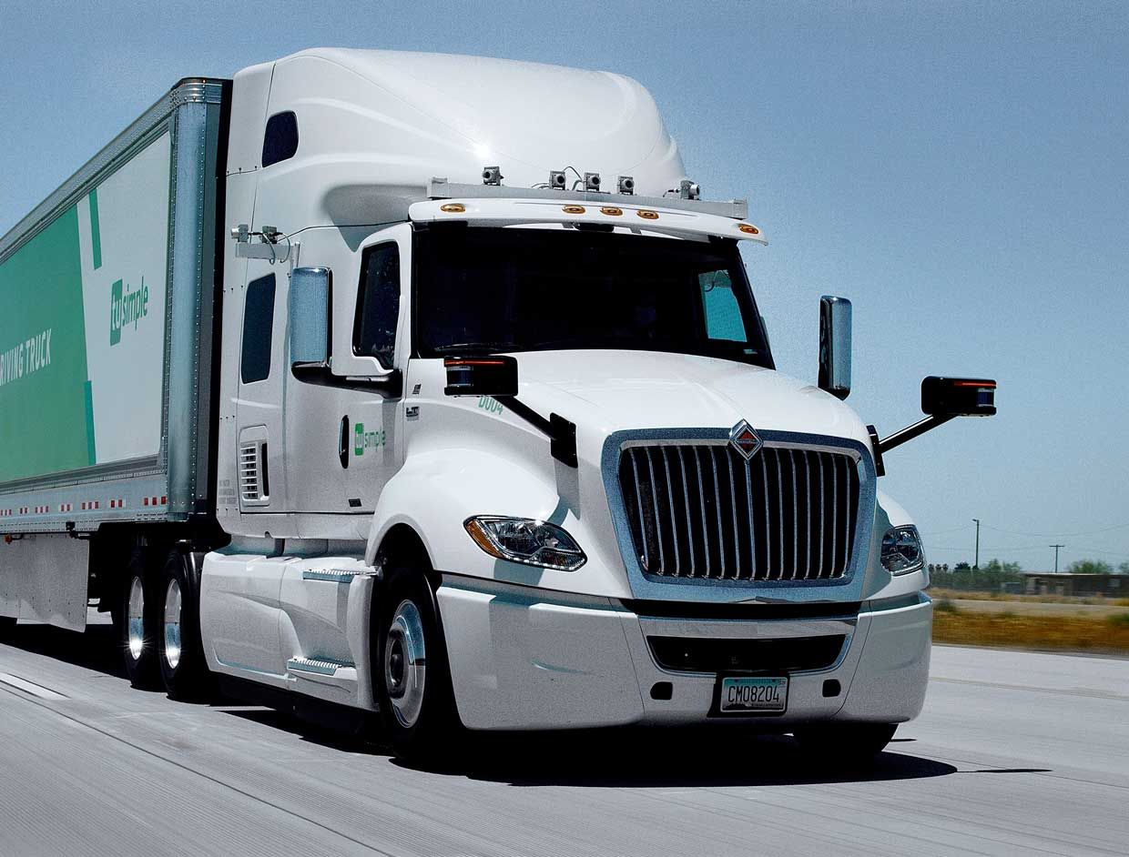 This Year, Autonomous Trucks Will Take to the Road With No One on Board - IEEE Spectrum